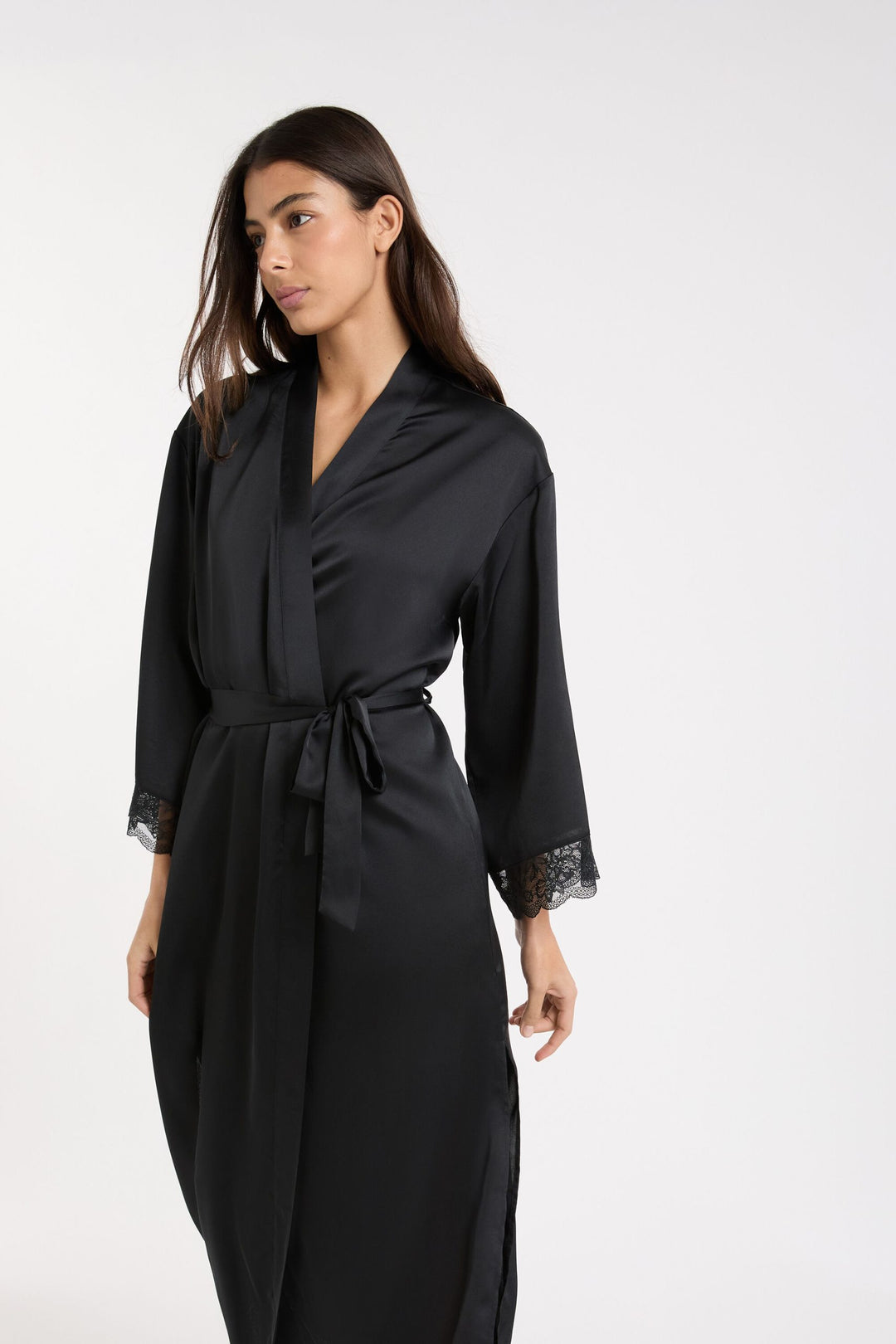 Robe - Black