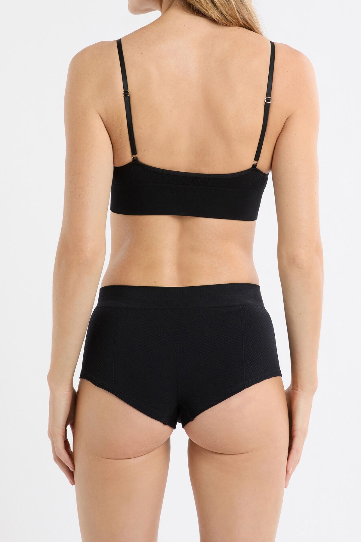 SHORTY - Black