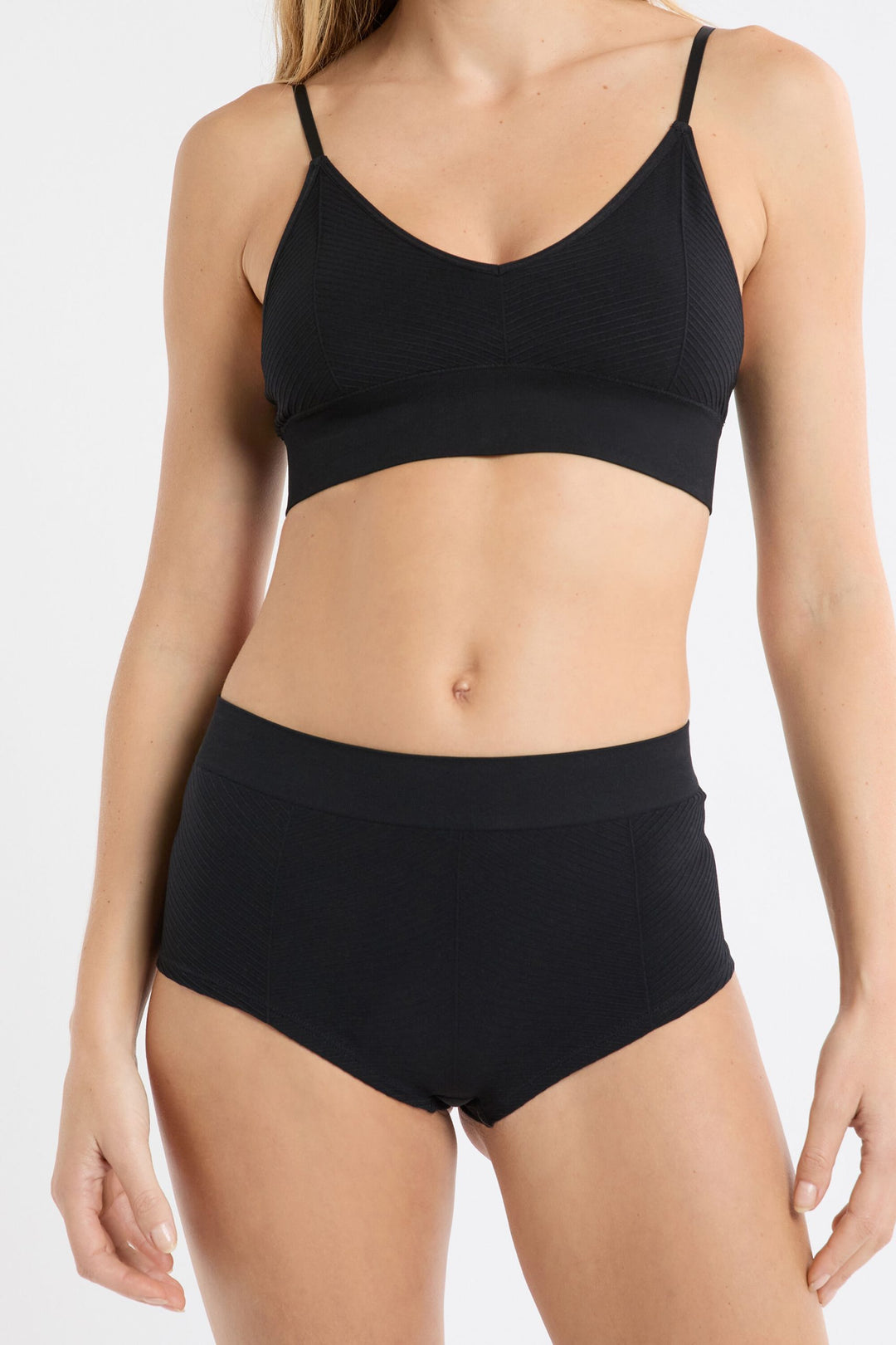 SHORTY - Black