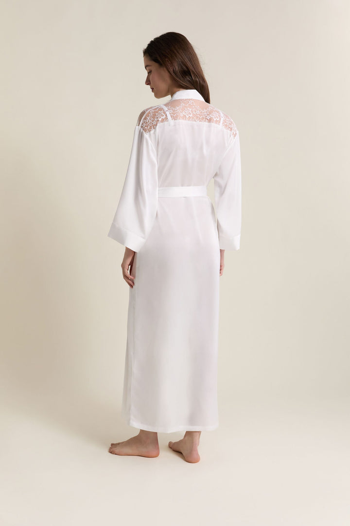 Robe - White