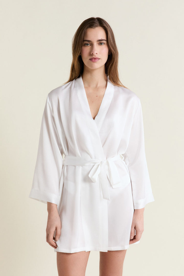 Robe - White