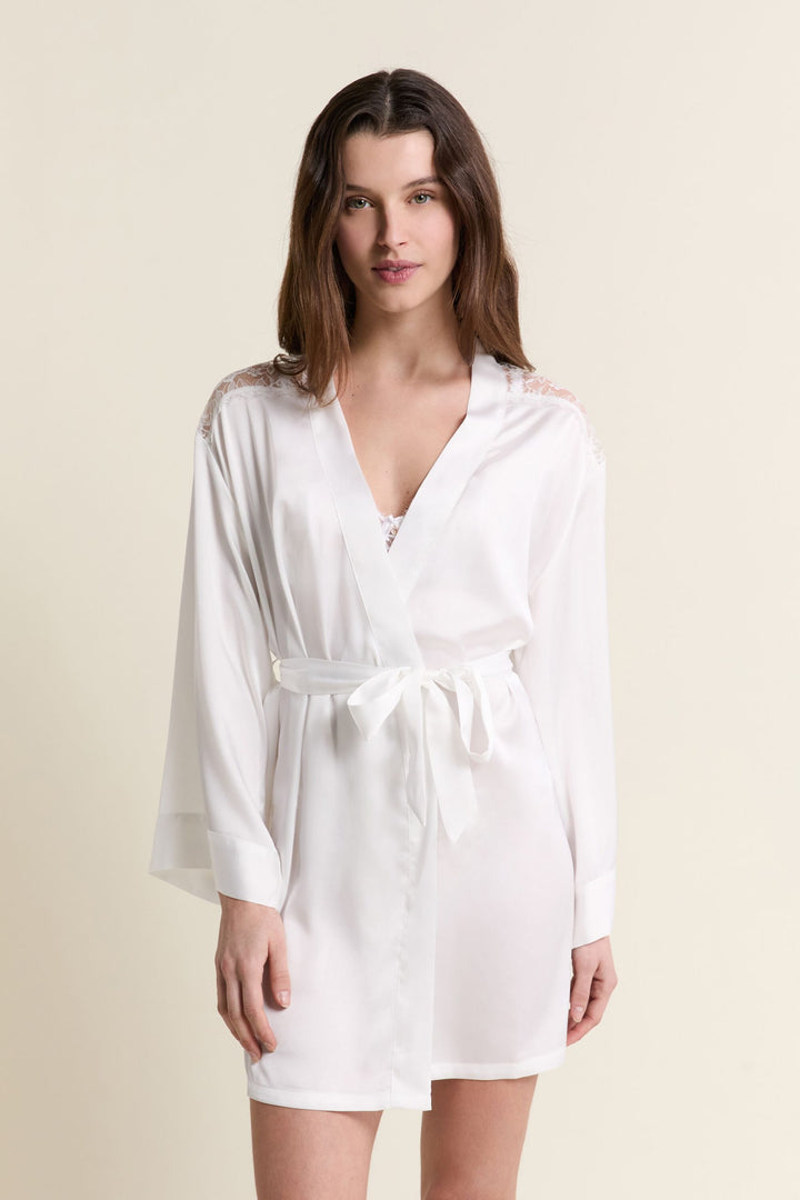 Robe - White
