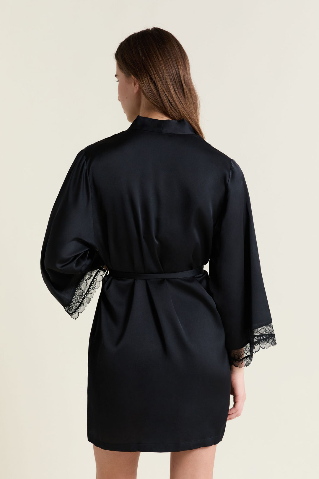 Robe - Black