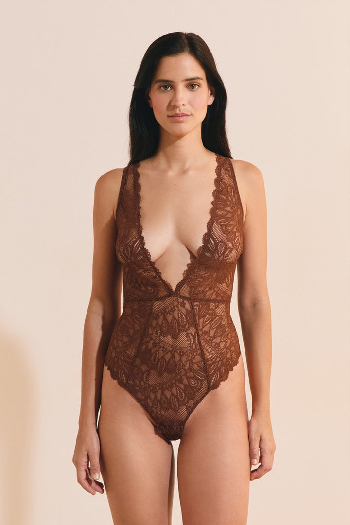 Backless Lace Bodysuit - Marron