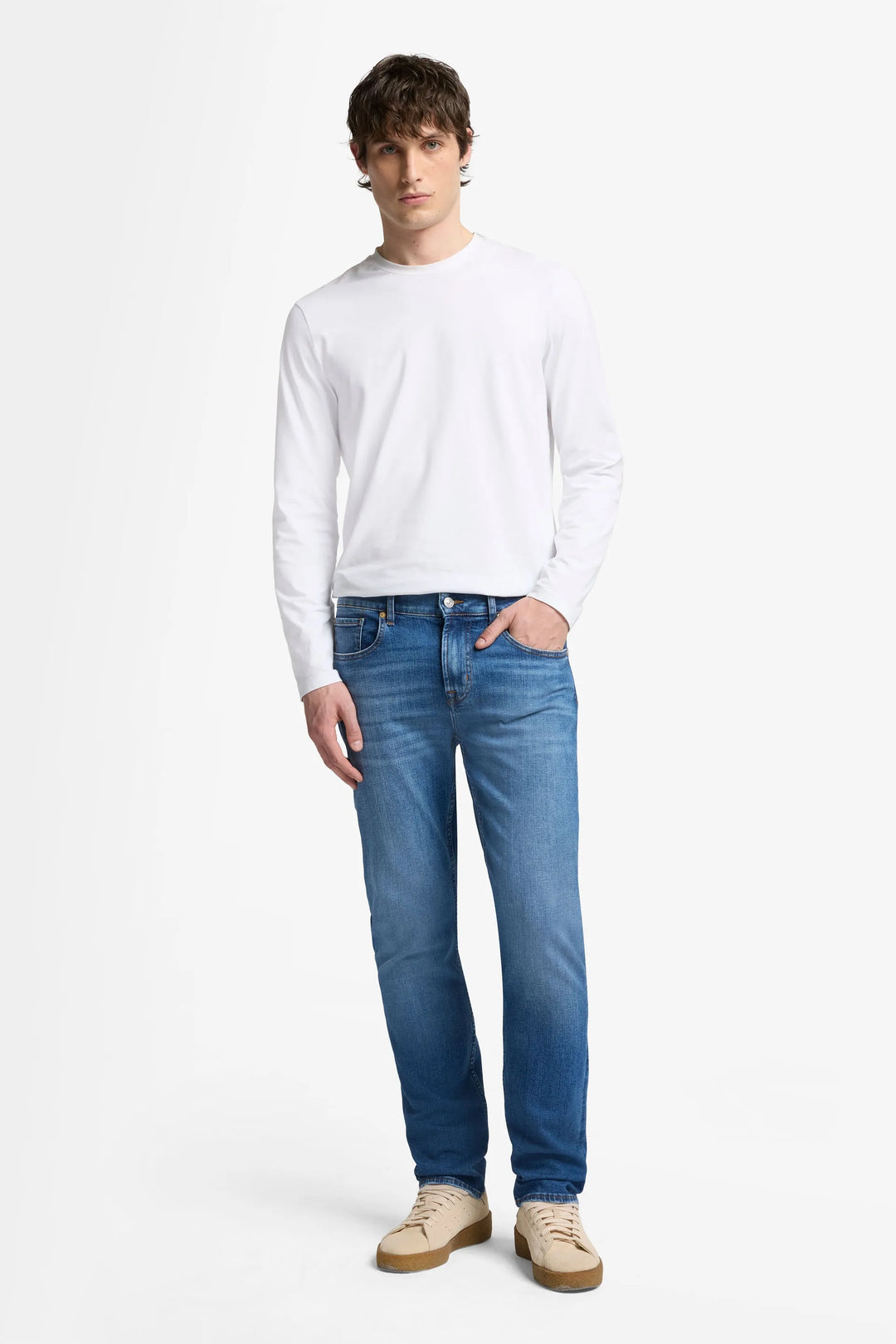 The Straight in Luxe Performance
