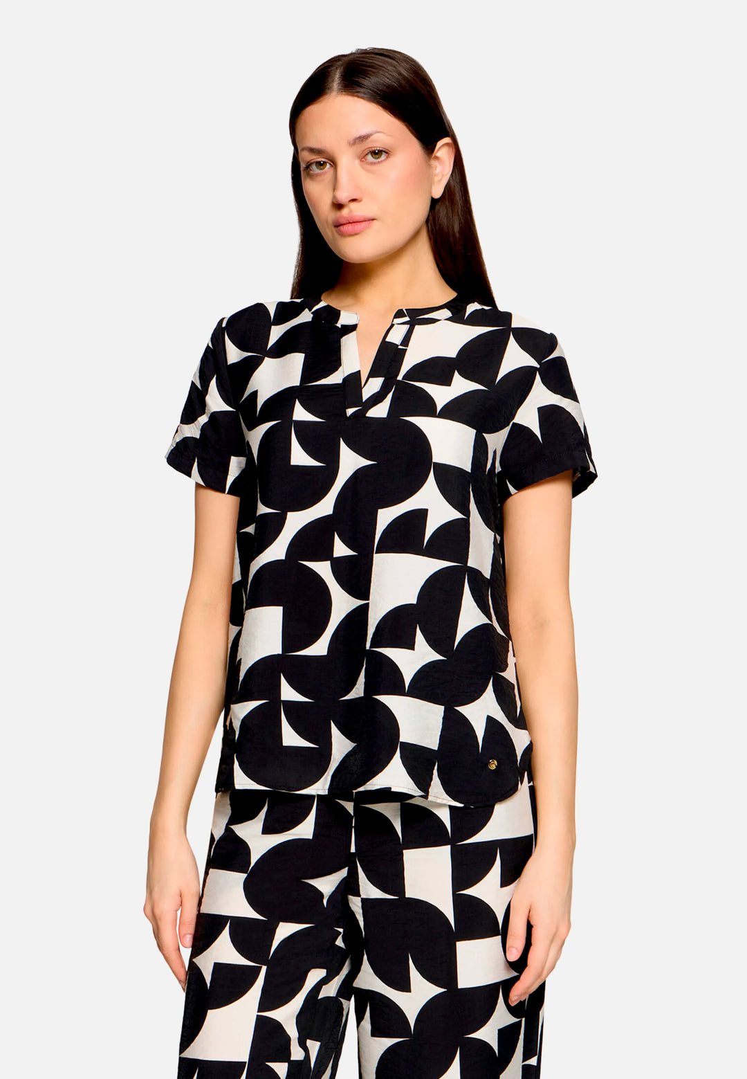 Short-Sleeved Slip-On Blouse