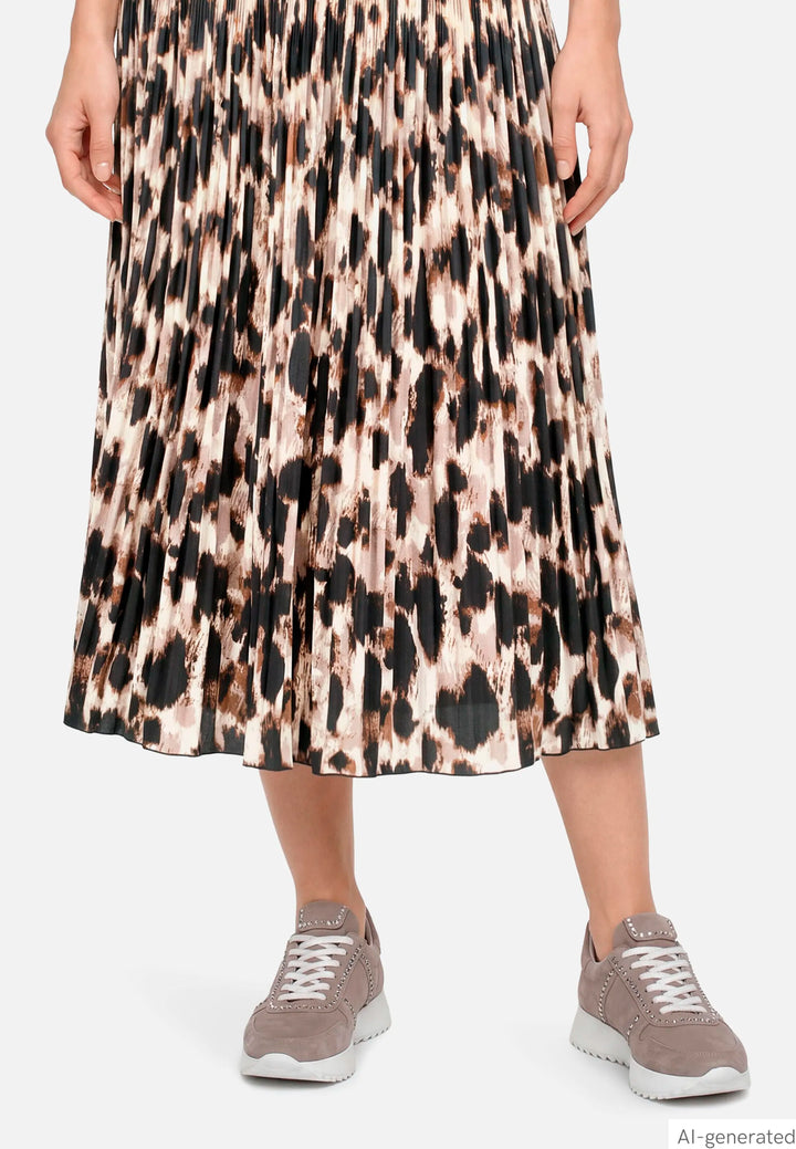 Pleated Midi Skirt with Leopard Print