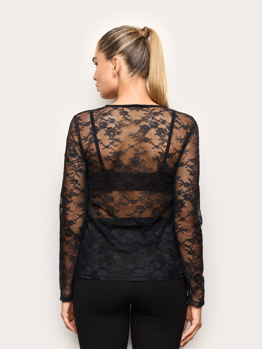 Long-Sleeve T-Shirt - Black