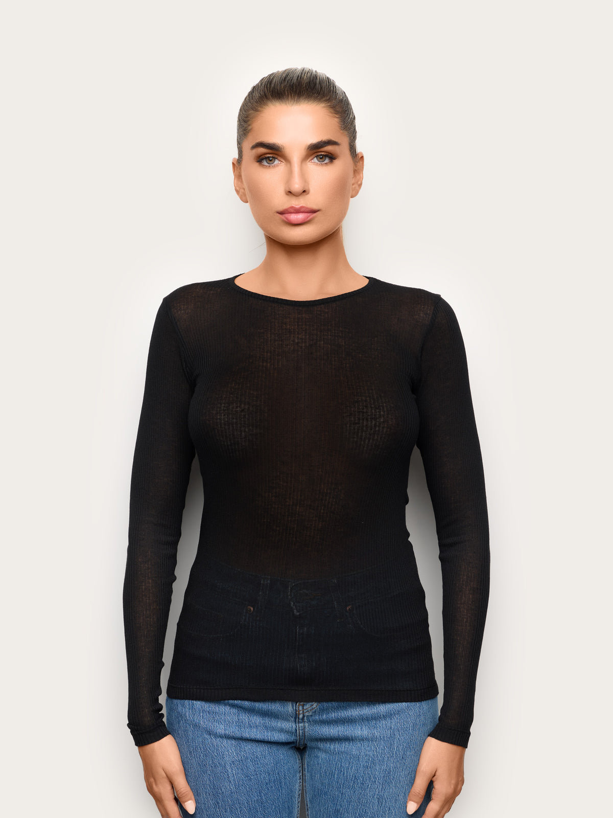 Long-Sleeve T-Shirt - Black