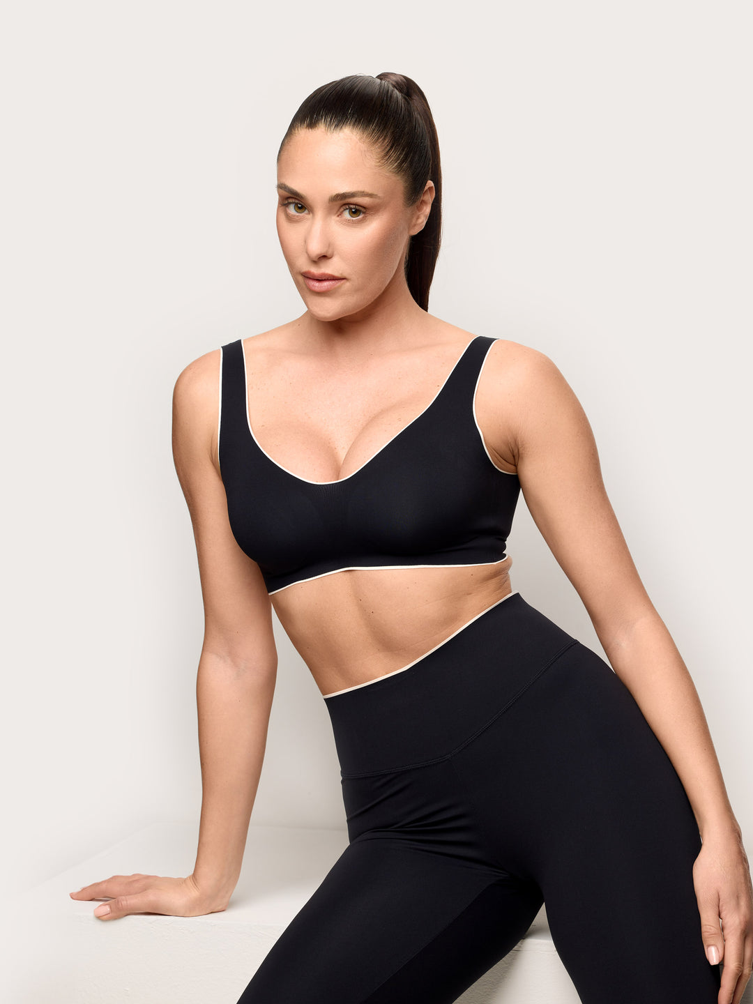 Top - Black