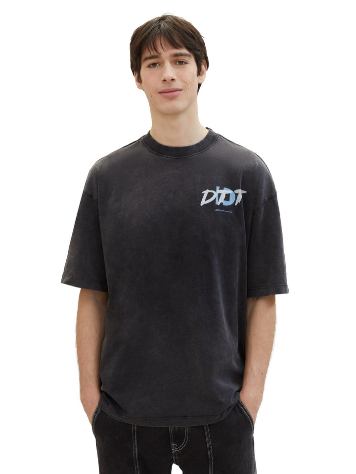 Oversized T-shirt with a print - Black