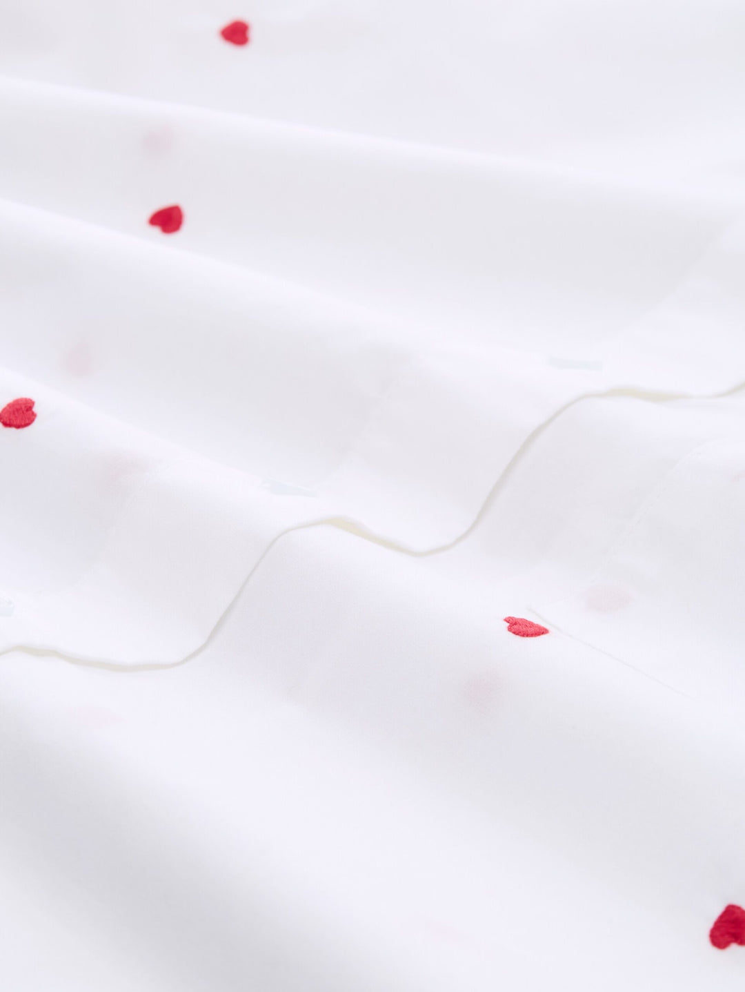Boxy fit shirt blouse with heart embroidery - White