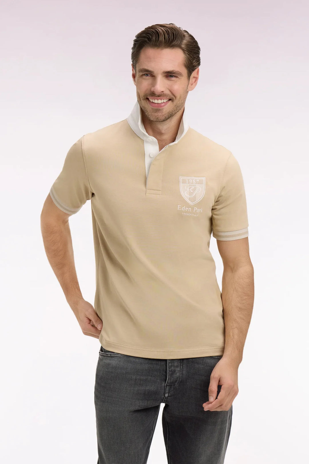 Short-Sleeved Beige Cotton Jersey Jersey with Embroidered Crest