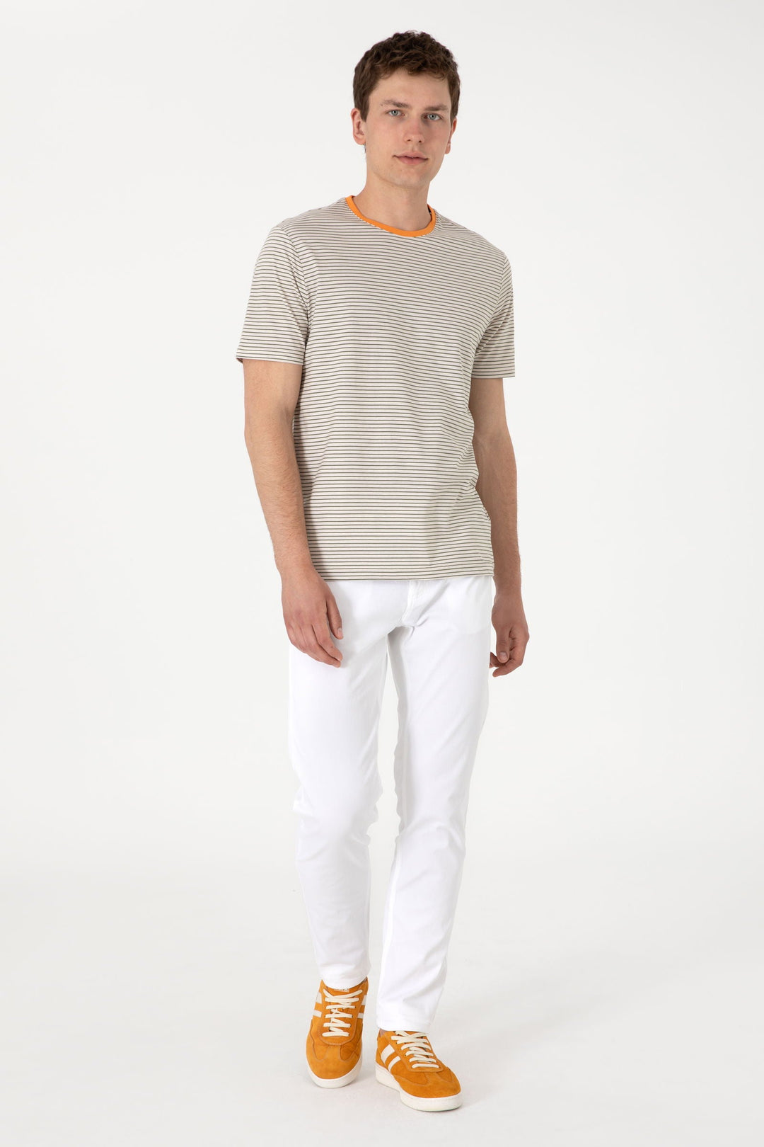 Chinos