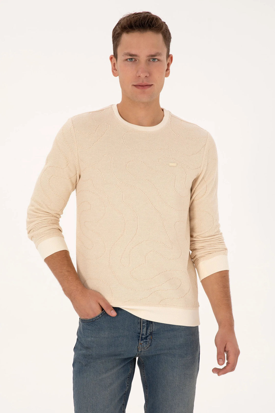 Cream Pullover
