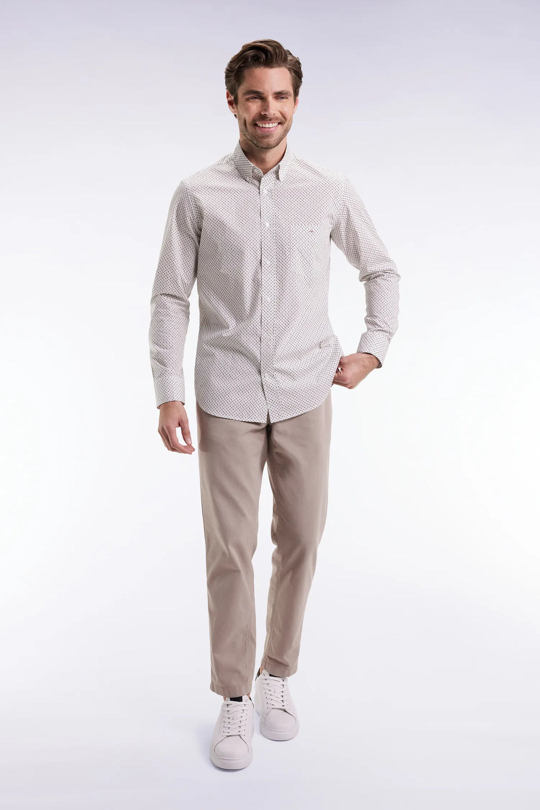 Wrinkle-Free Chinos in Light Beige Stretch Cotton