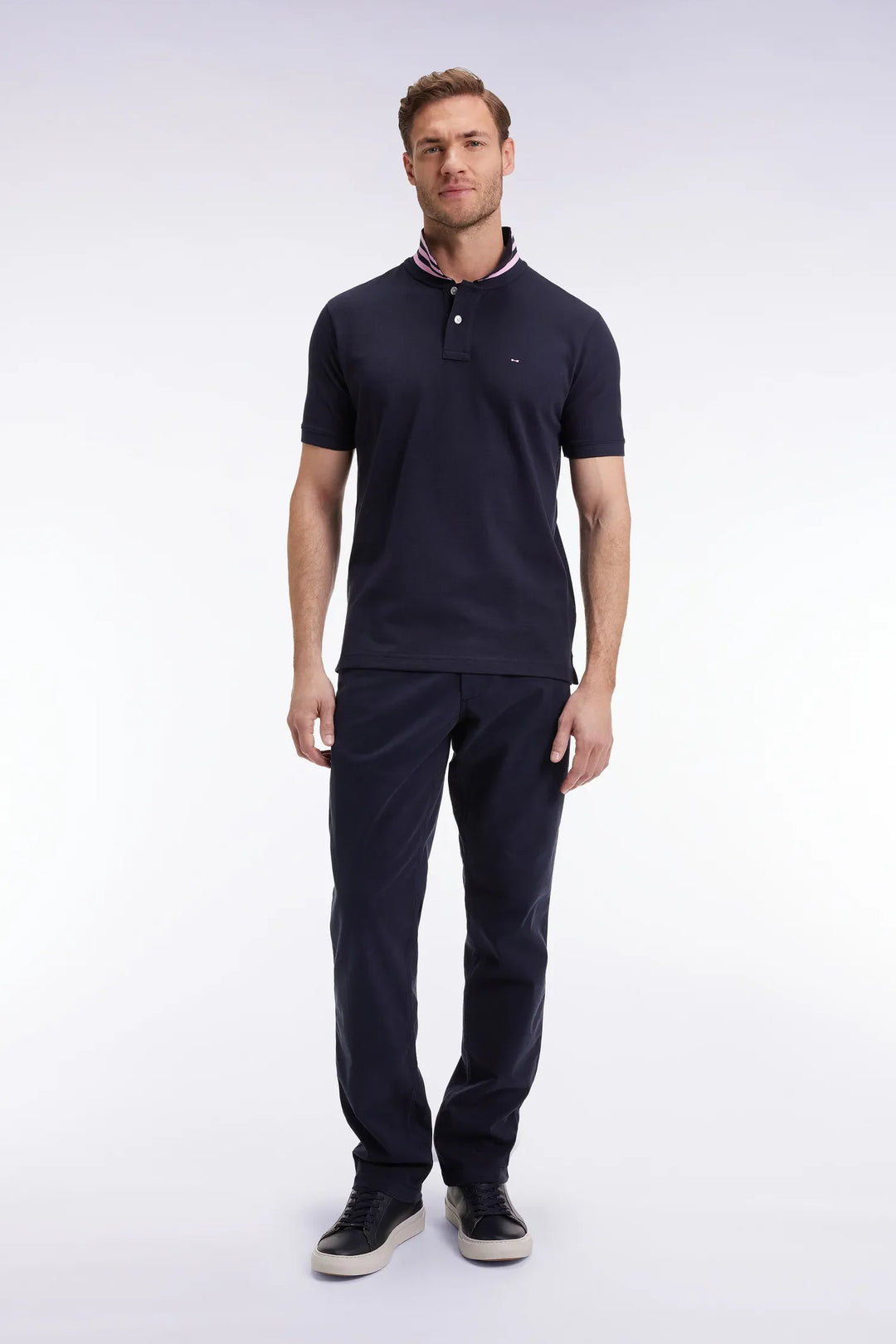 Wrinkle-Free Chinos in Navy Stretch Cotton