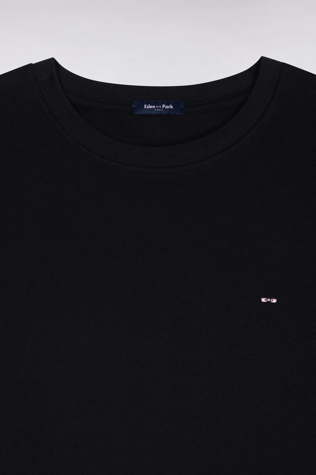 Short-Sleeved Black Cotton Straight-Cut T-Shirt