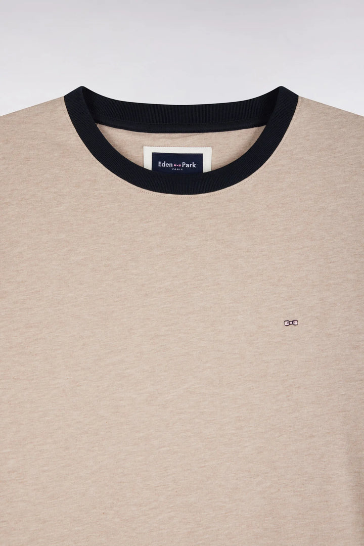 Short-Sleeved Short-Sleeved Cotton T-Shirt in Beige with Navy Ribbing with a Straight Cut