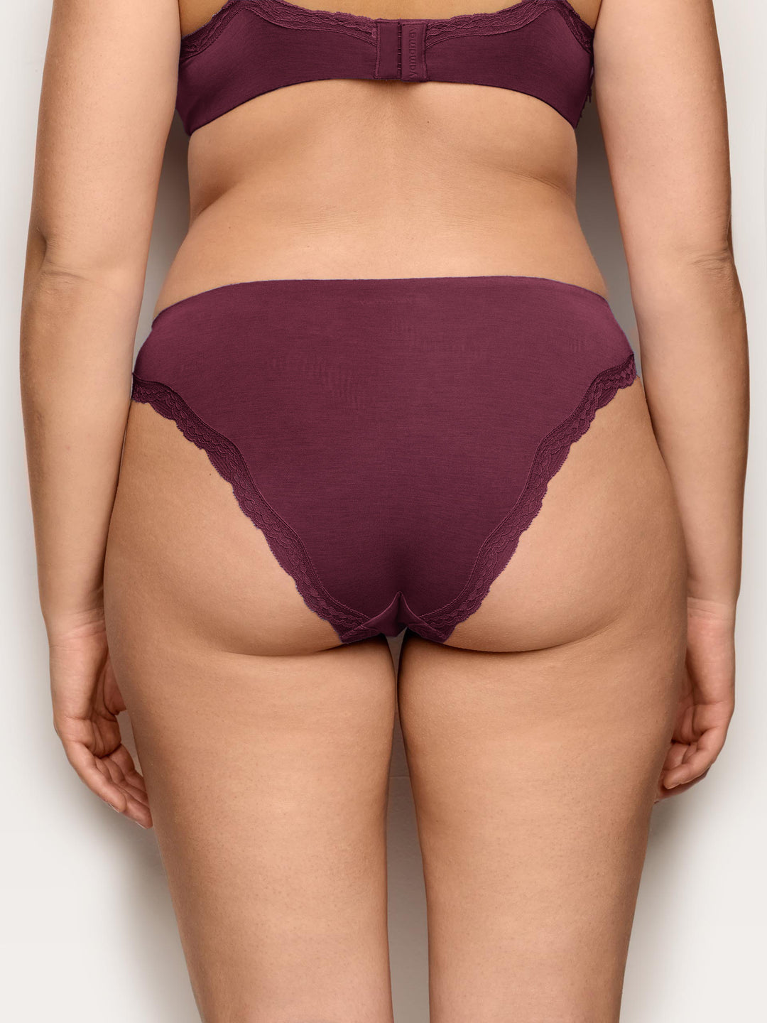Briefs - Must