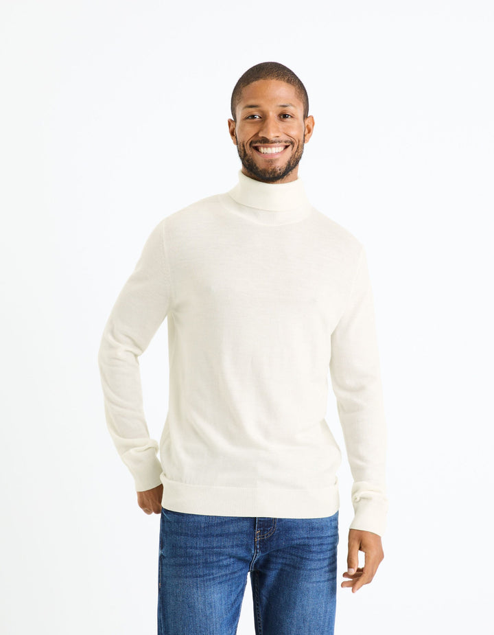Turtle Neck Jumper - Ecru 02
