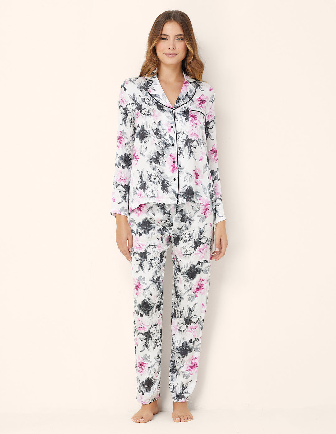 Long-Pyjamas with front opening - White