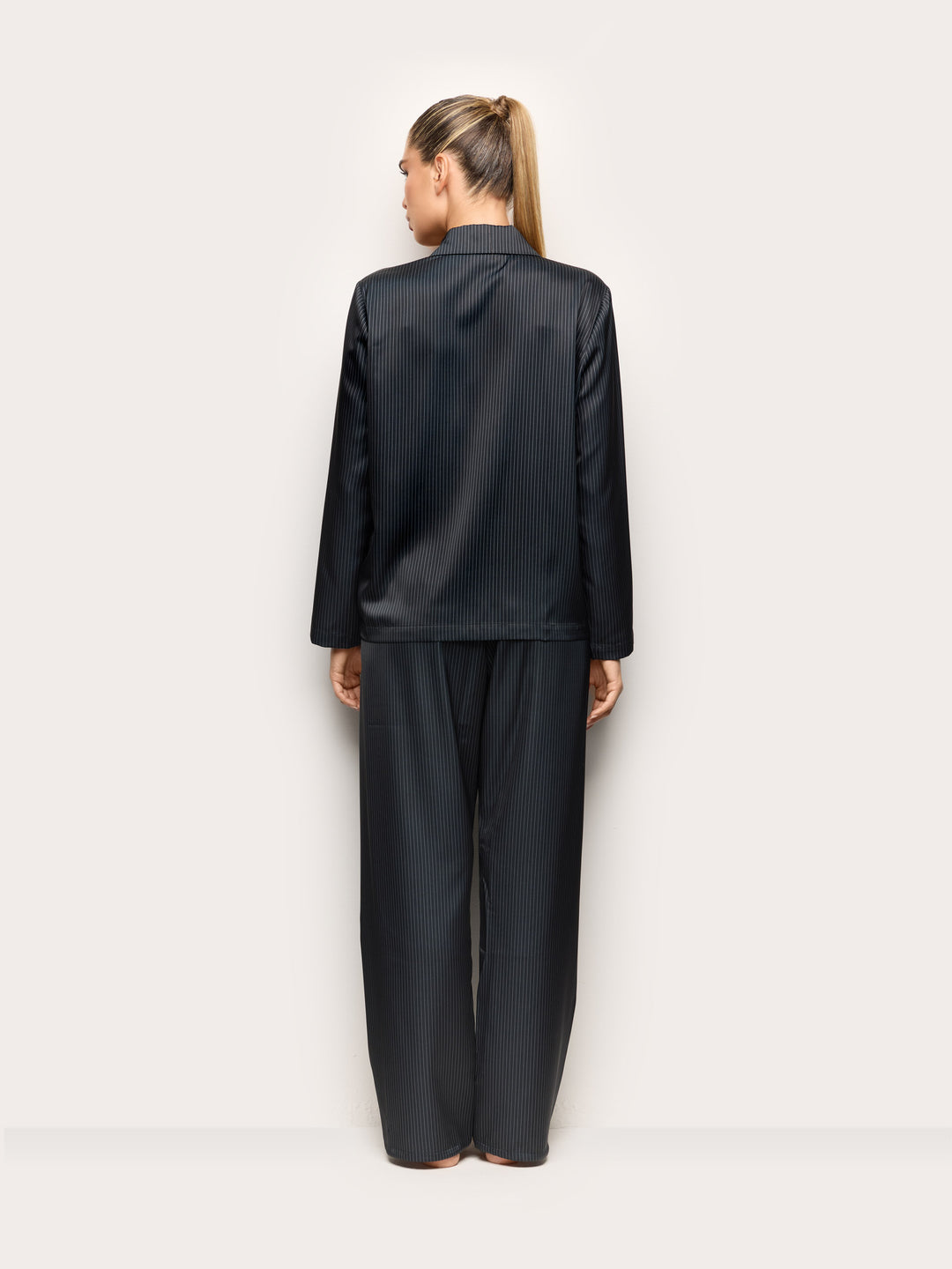 Long-Pyjamas With Front Opening - Printed