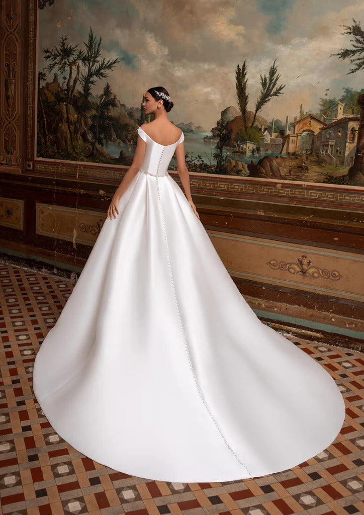 VARUNA - Off White