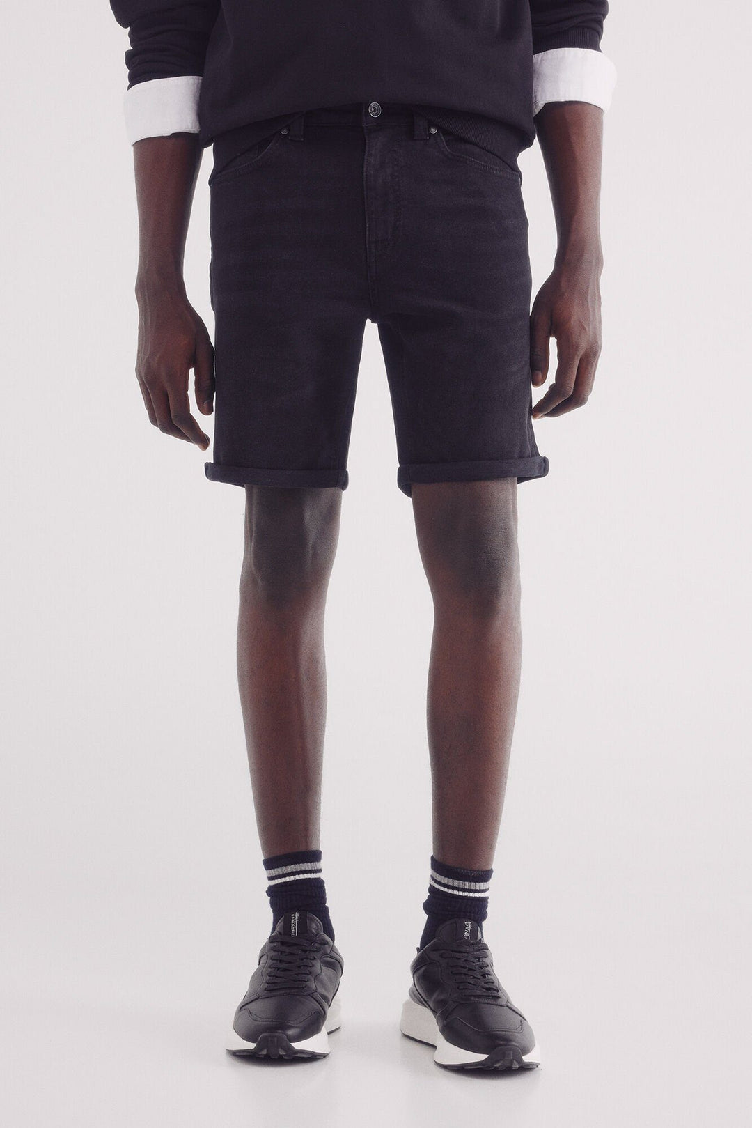Spring Field Bermudas - Black