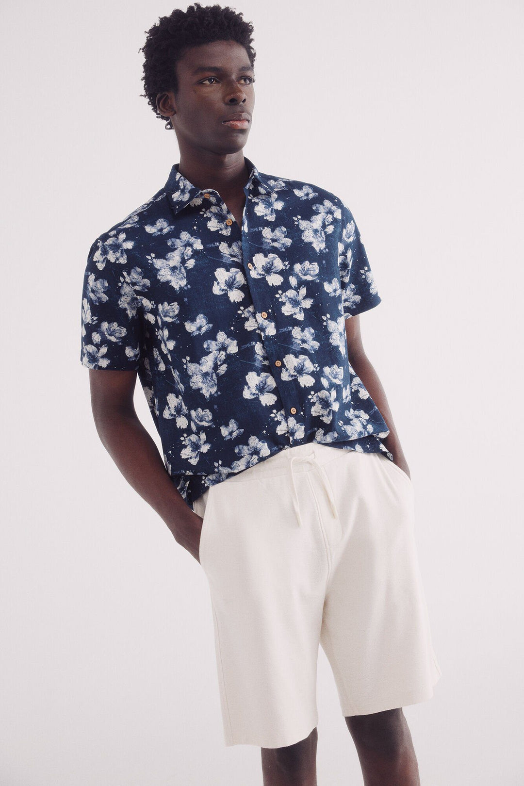 Spring Field Shorts - White Print