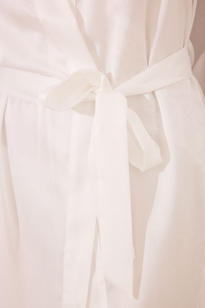 Medium Robe - Ivory