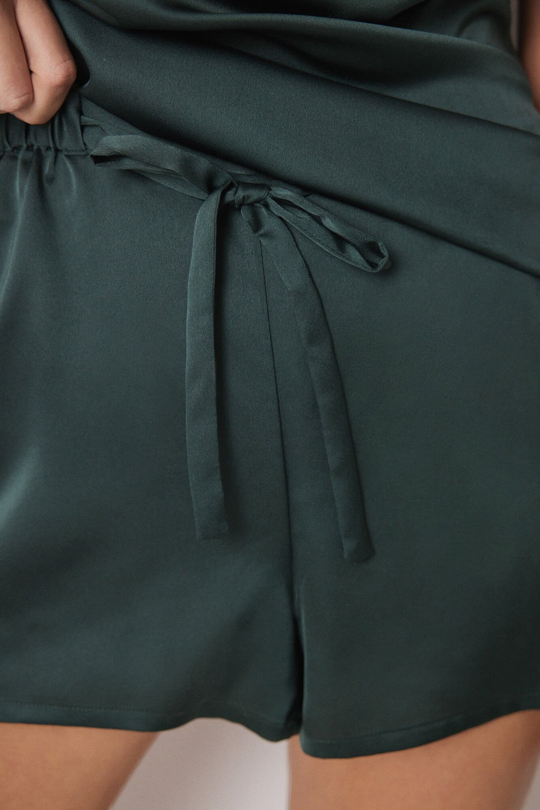 Short dark green satin pajamas - Bottle