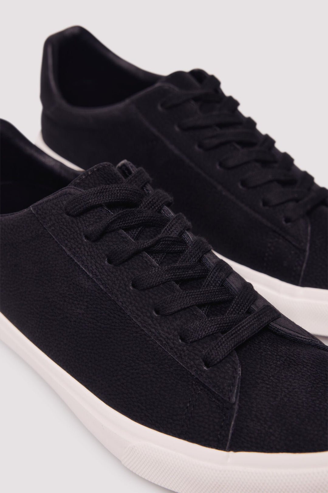 Sneaker - Black
