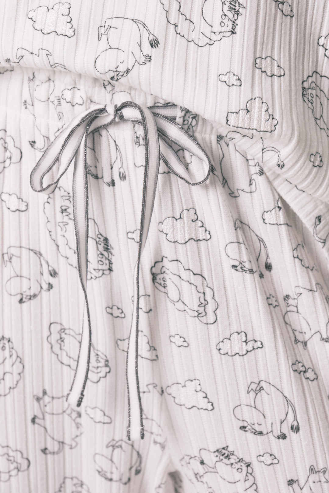 PYJAMA - White Print