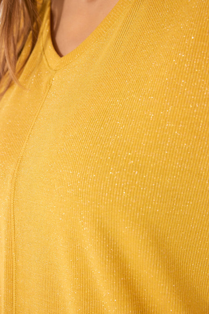 SHORT SLEEVES T SHIRT - Gold Mustard