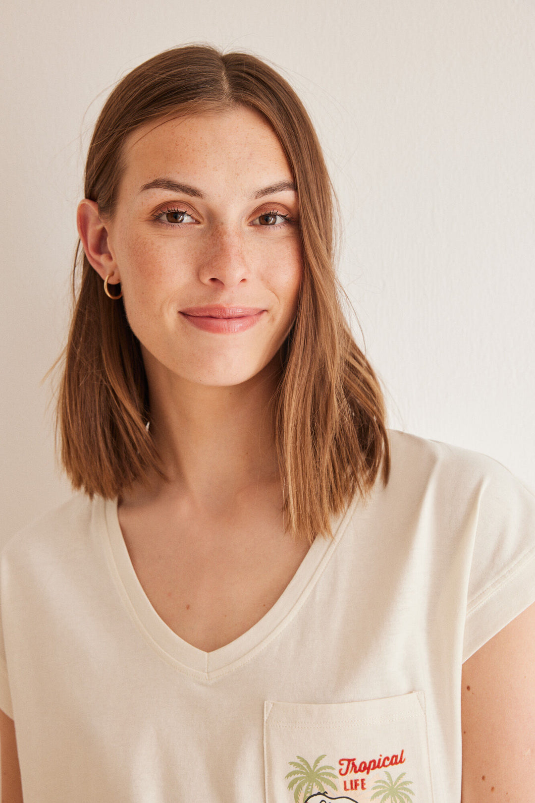 100% cotton short-sleeved Snoopy top - Ivory