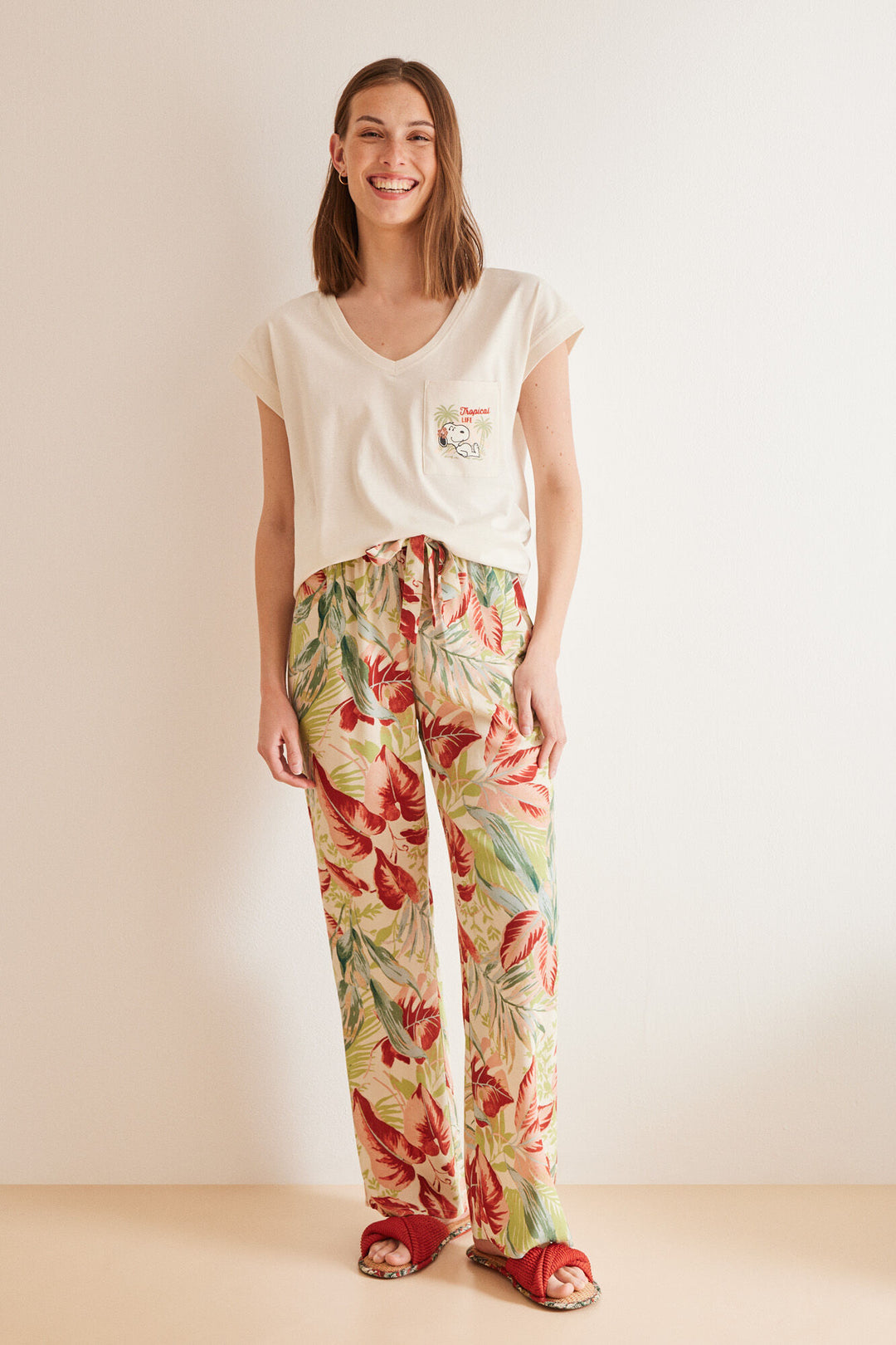 100% cotton short-sleeved Snoopy top - Ivory