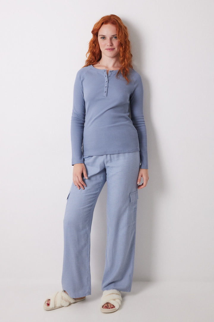 Long Sleeves T Shirt - Light Blue