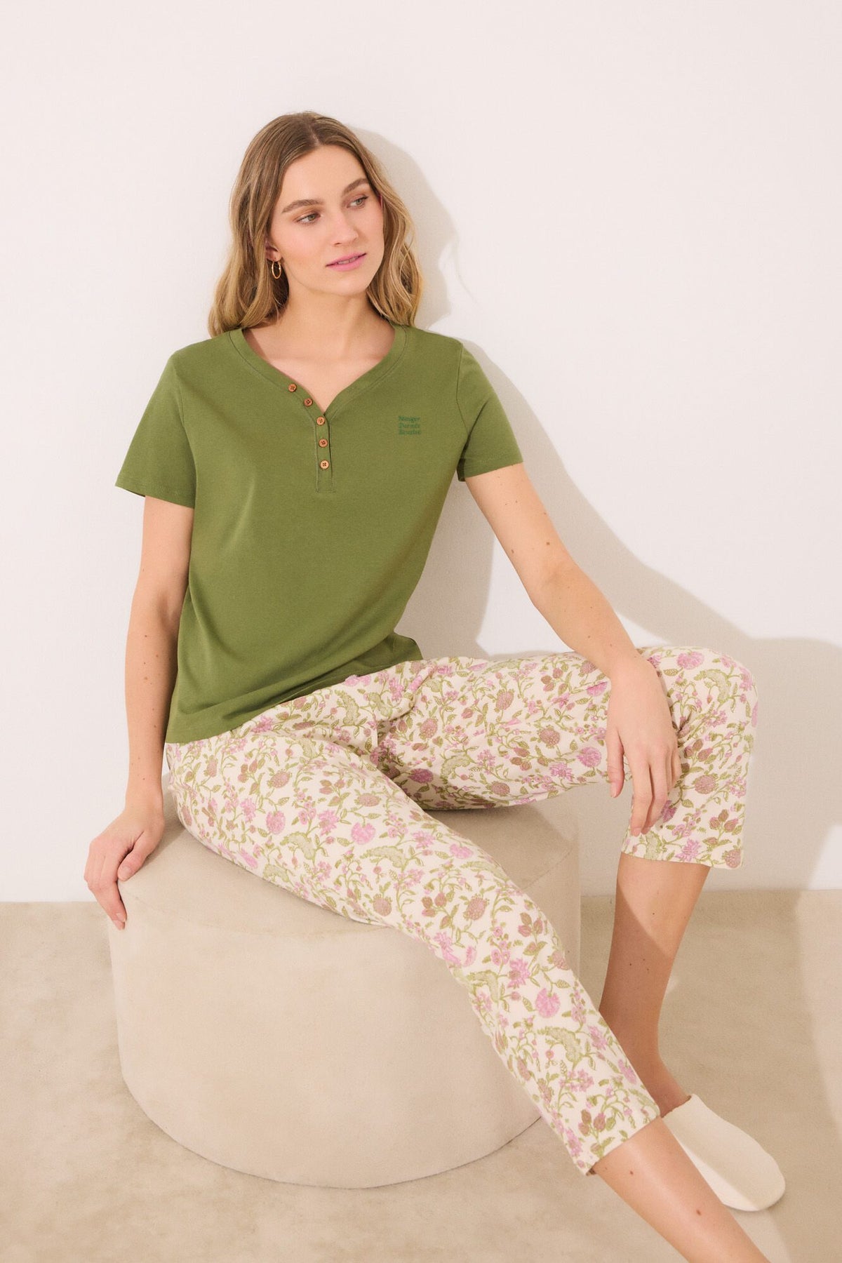 Short Sleeves T Shirt - Dark Khaki
