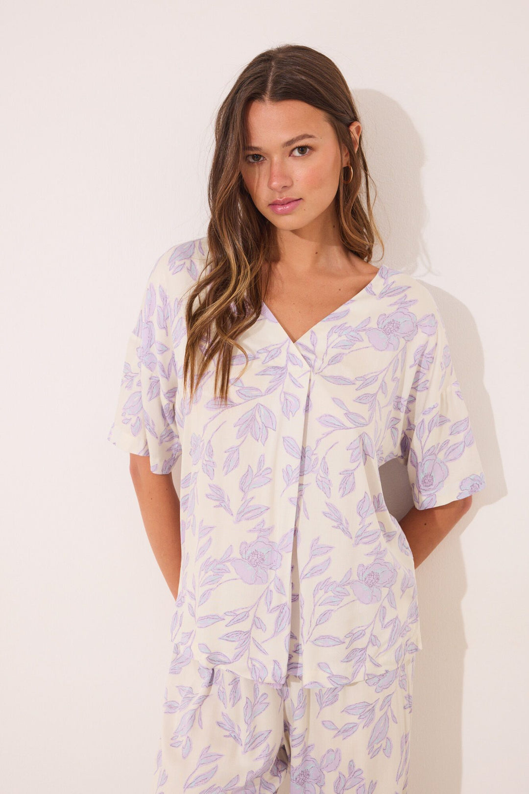 SHORT SLEEVES LONG PANT PYJAMA - White Print