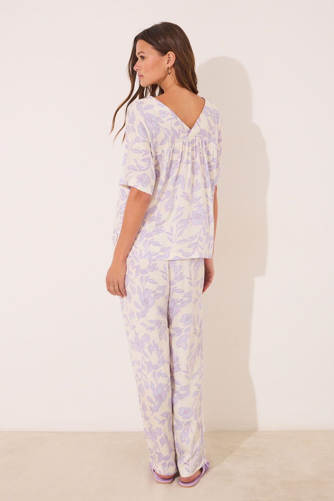 SHORT SLEEVES LONG PANT PYJAMA - White Print