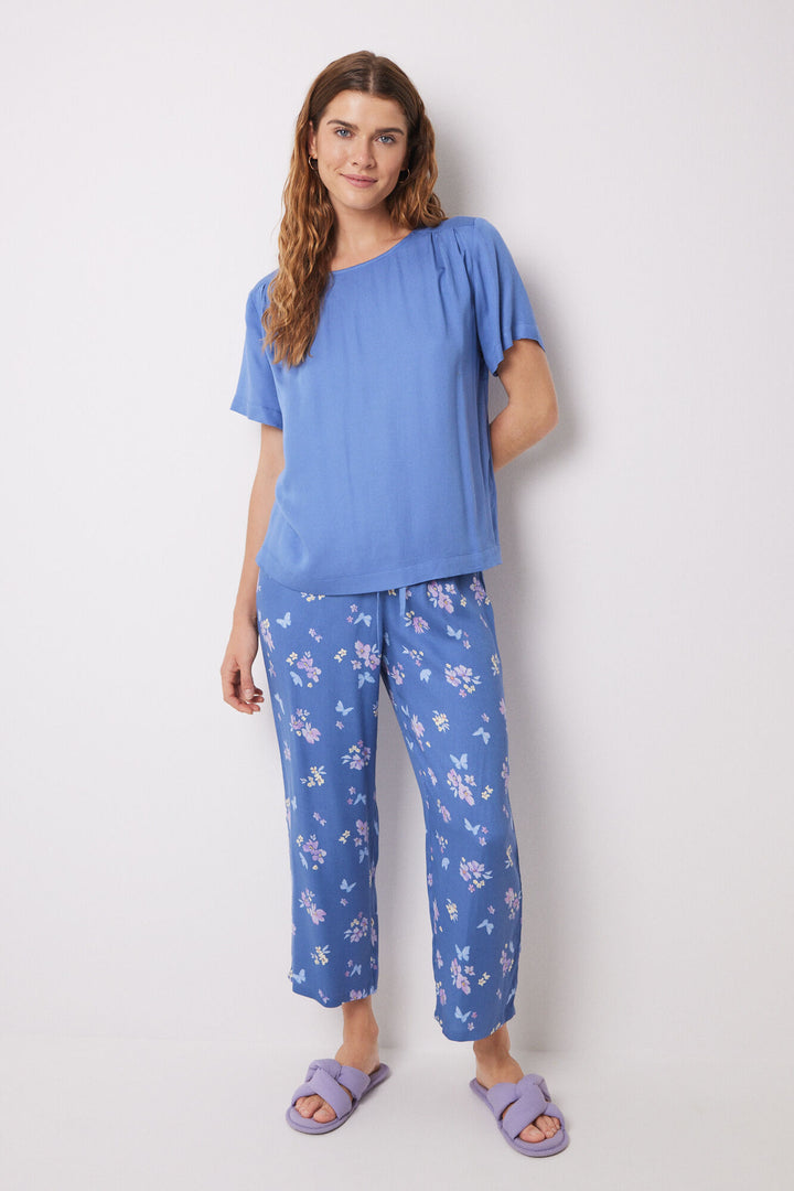 Capri soft touch pajamas with butterfly print - Light Blue
