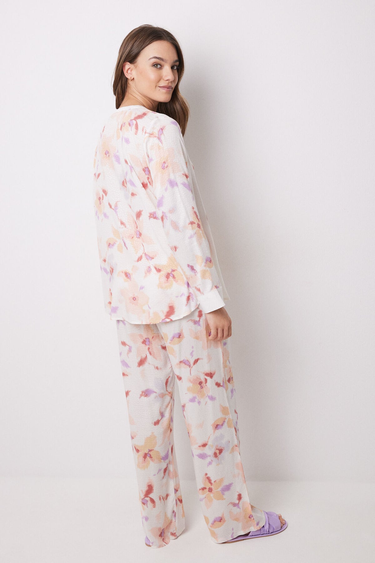 Long Sleeves Masculine Pyjama - White Print