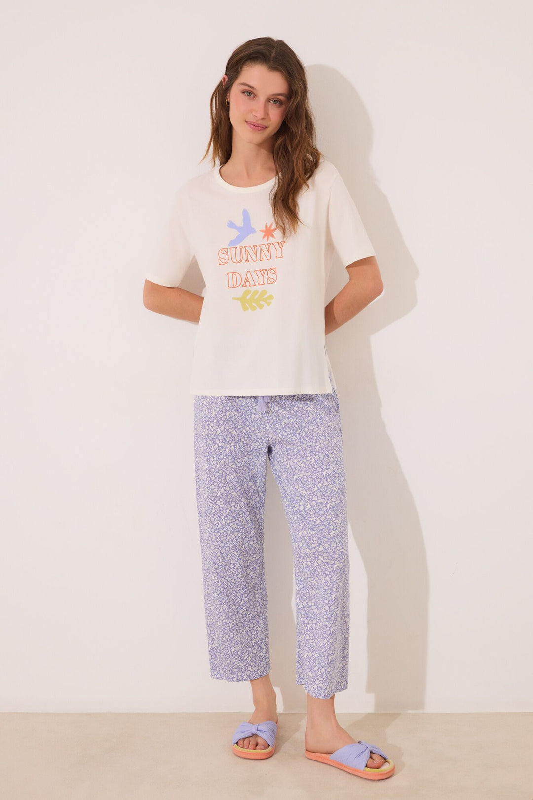 Short Sleeves Capri Pant Pyjama - Ivory