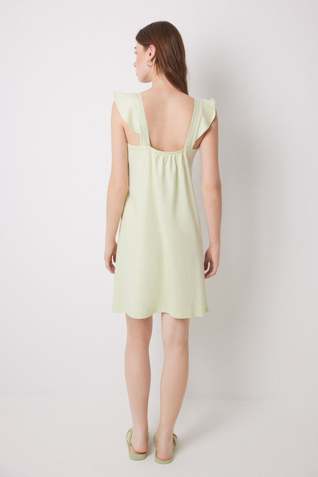 Short green nightgown with ruffles - Green