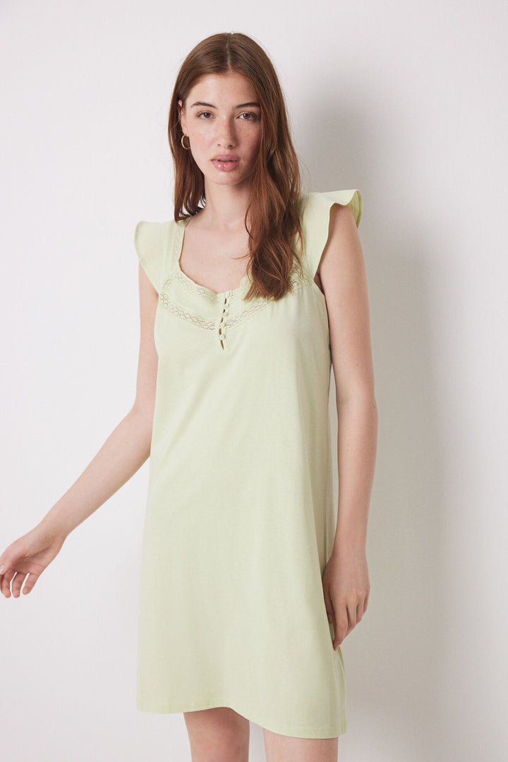 Short green nightgown with ruffles - Green