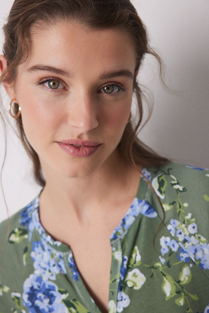 Short Sleeves Medium Nightdress - Green Print