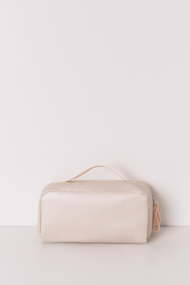 MEDIUM VANITY CASE - Ivory