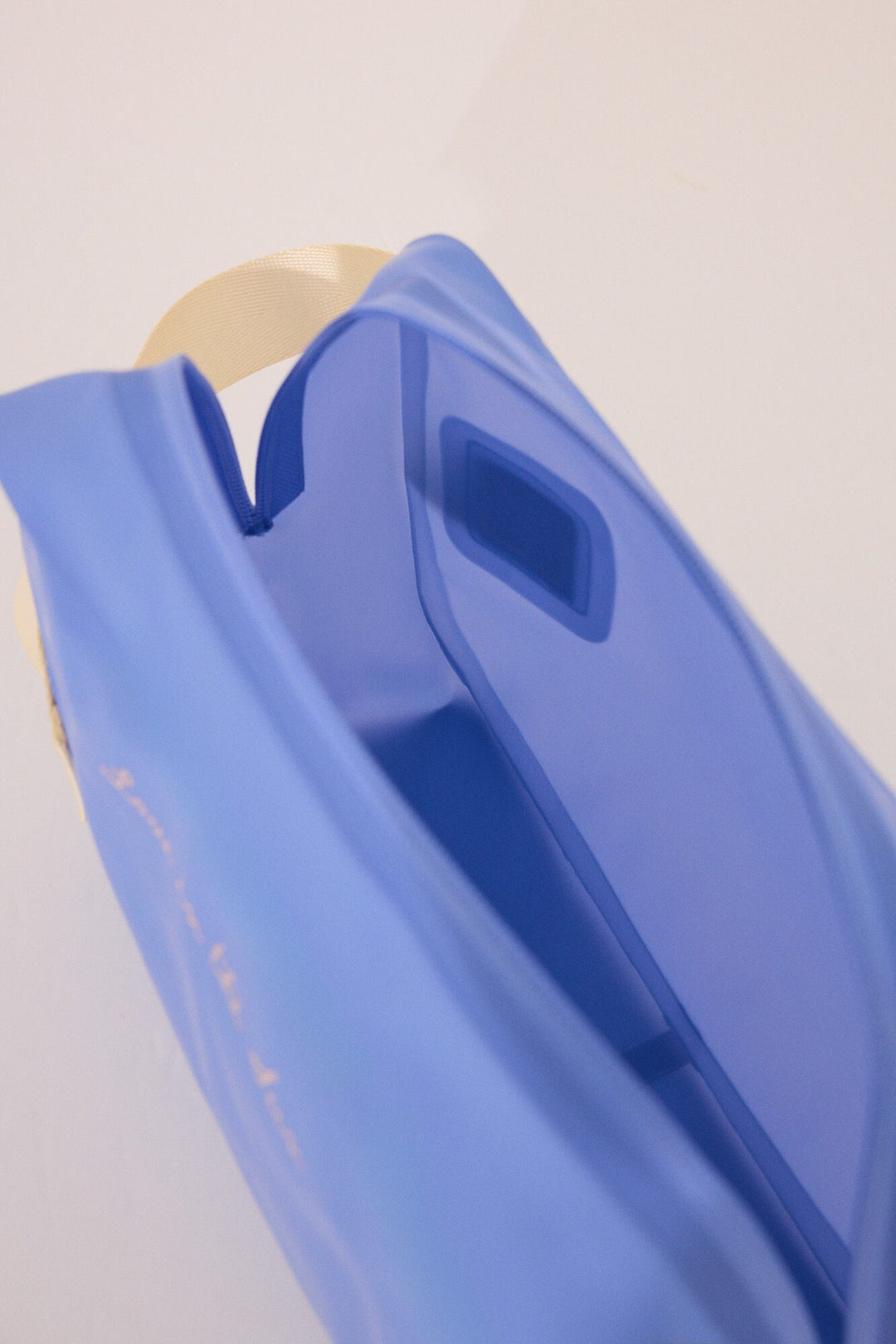 MEDIUM VANITY CASE - Medium Blue