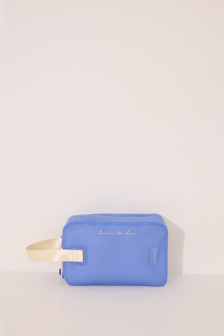 MEDIUM VANITY CASE - Medium Blue